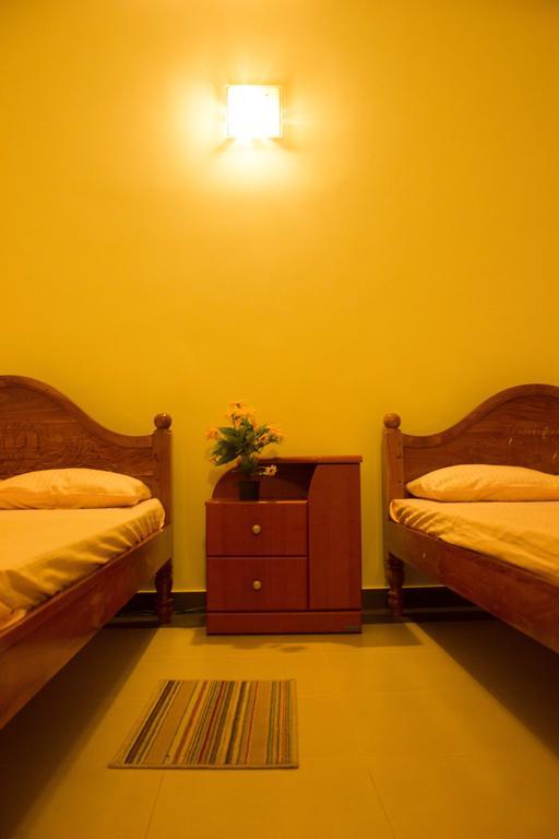 Hotel Senora Kataragama Oda fotoğraf