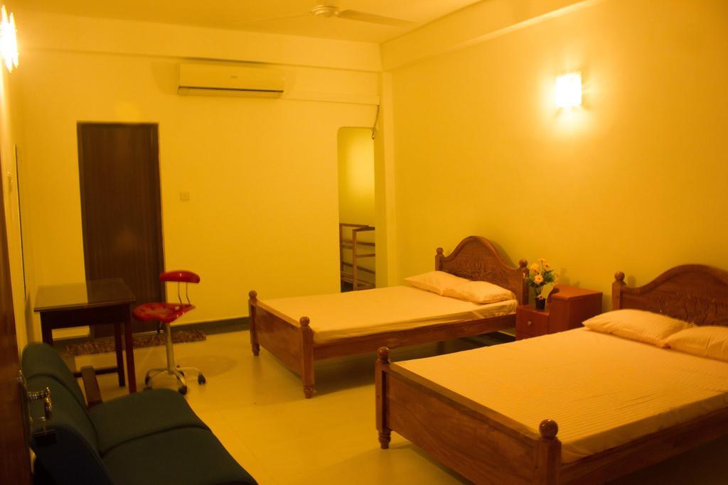 Hotel Senora Kataragama Oda fotoğraf