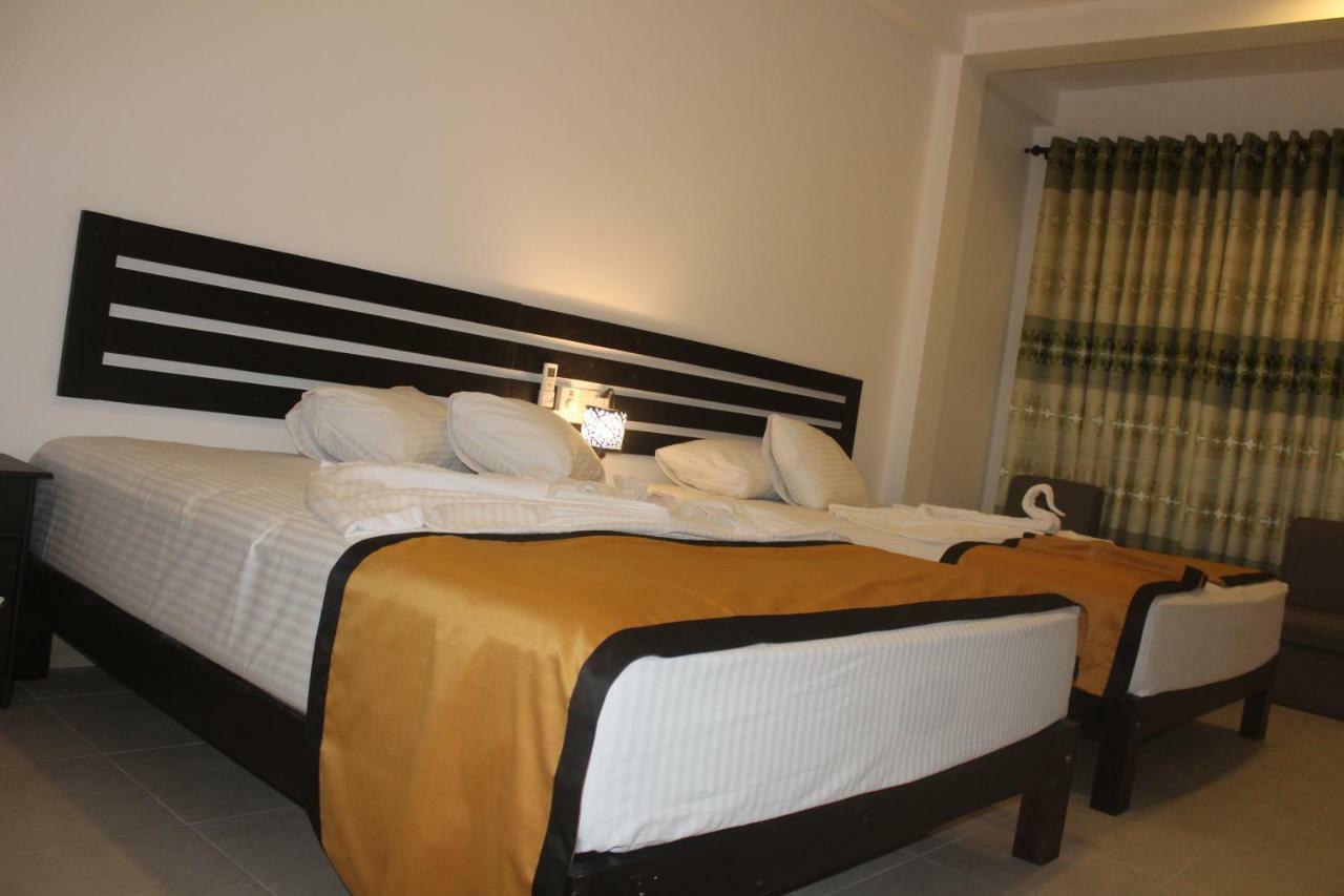 Hotel Senora Kataragama Dış mekan fotoğraf
