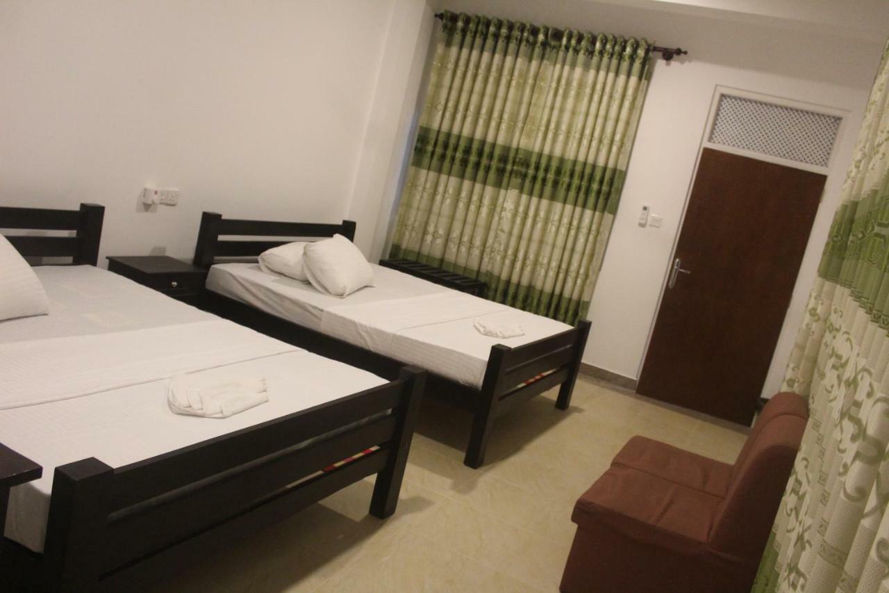 Hotel Senora Kataragama Dış mekan fotoğraf
