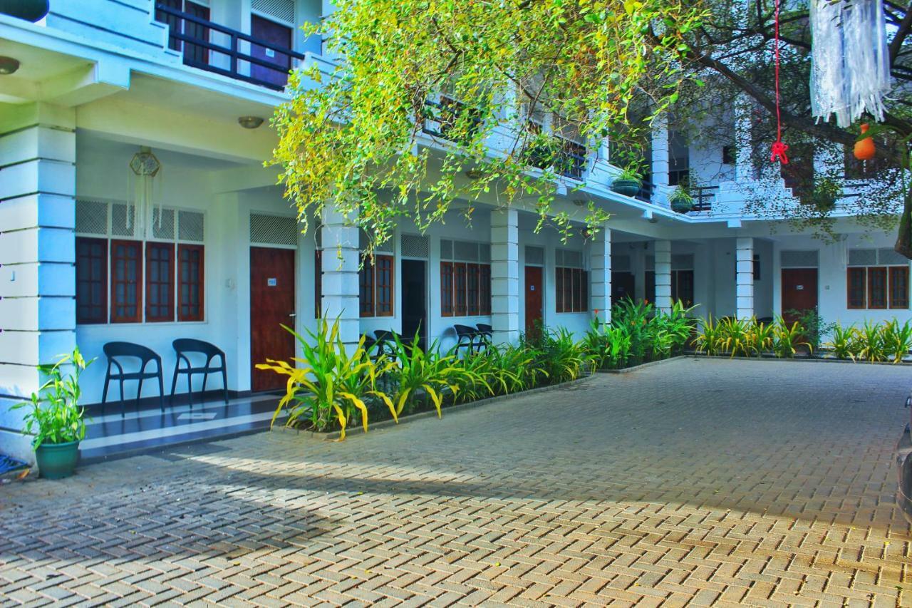 Hotel Senora Kataragama Dış mekan fotoğraf